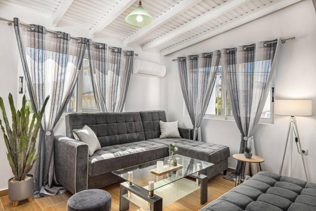 Dennis City Center Elegant Apartment Zakynthos Exterior foto